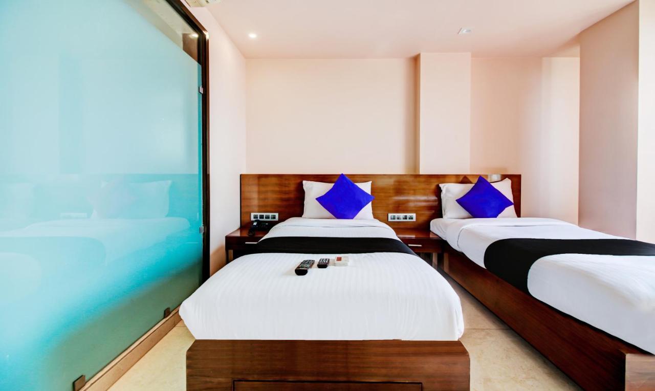 Hotel Imperial Residency Мумбай Екстериор снимка