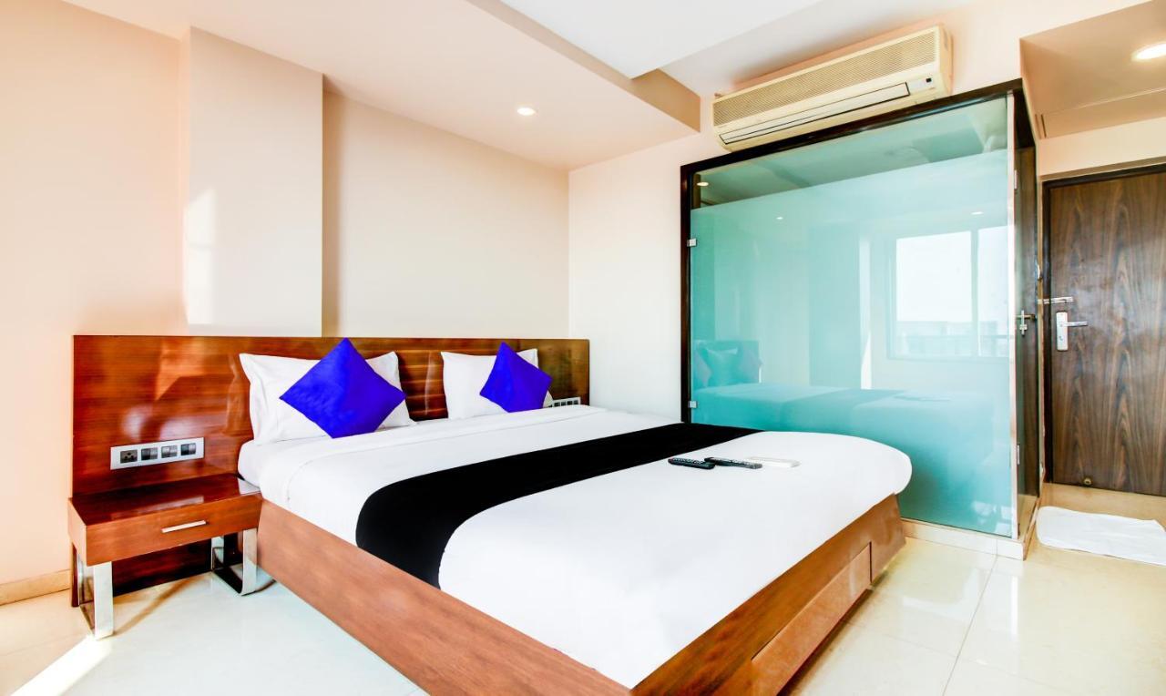 Hotel Imperial Residency Мумбай Екстериор снимка