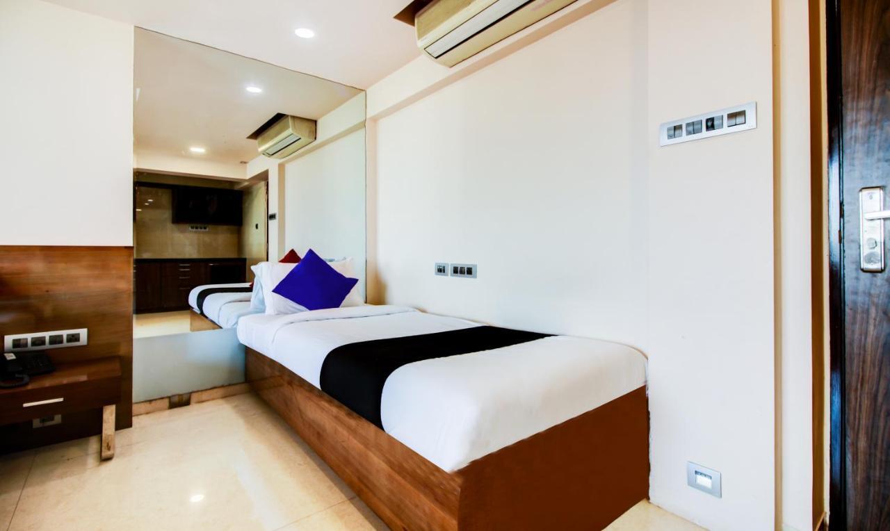 Hotel Imperial Residency Мумбай Екстериор снимка
