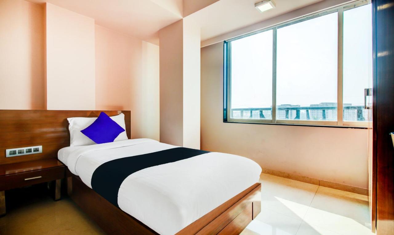 Hotel Imperial Residency Мумбай Екстериор снимка