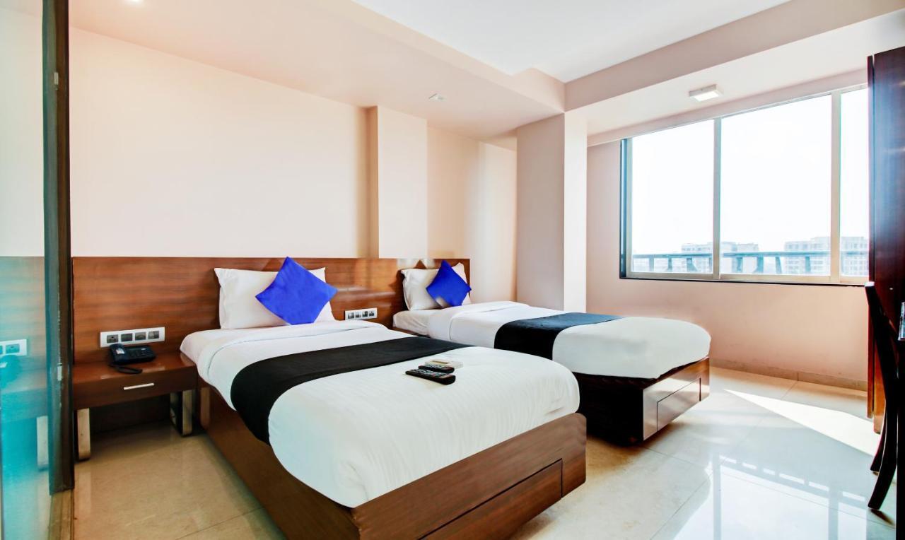 Hotel Imperial Residency Мумбай Екстериор снимка